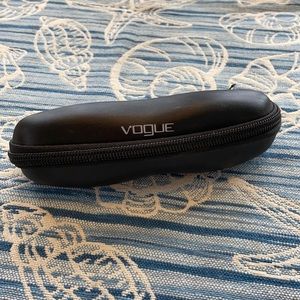 Vogue eye Glasses case